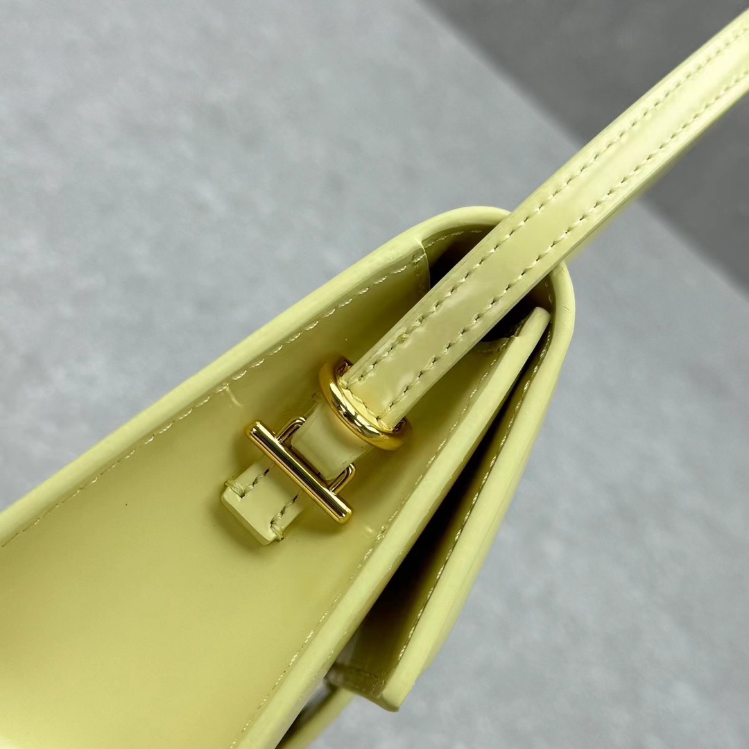 Jacquemus Satchel Bags